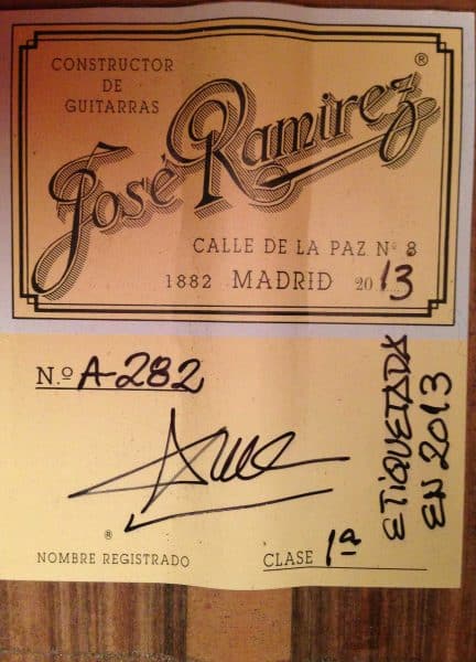 Guitarra-concierto-Jose-Ramirez-2013-etiqueta