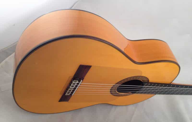 Flamenco-guitar-Manuel-Bellido-1979-for-sale (16)