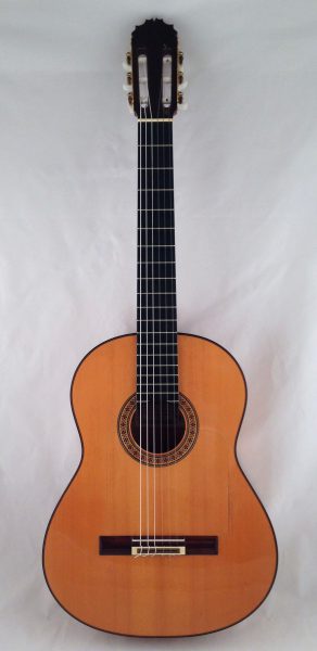 Flamenco-guitar-Manuel-Reyes-1990-(Antonio-Rey)-for-sale