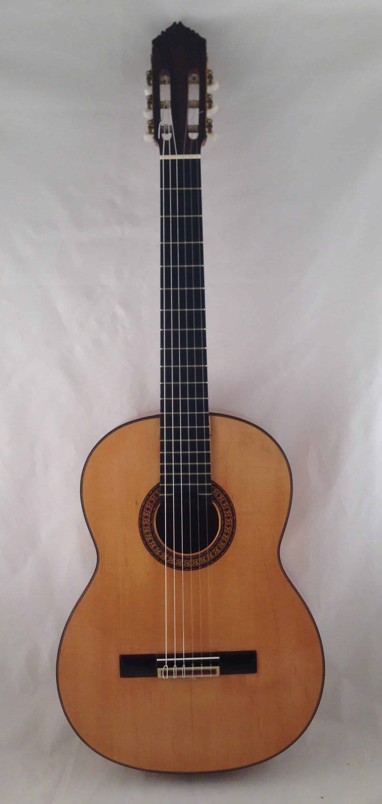Flamenco-guitar-Gerundino-Fernández-1995-for-sale